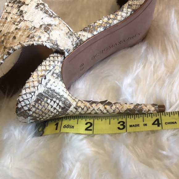 BCBG MAXAZRIA SANDALS - Picture 9 of 9